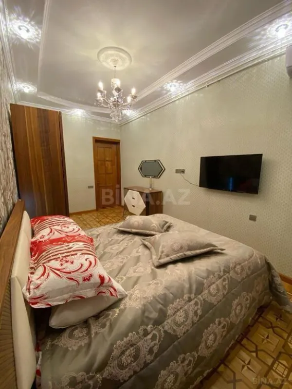 Kirayə verilir 4 otaqlı mənzil 120 m²