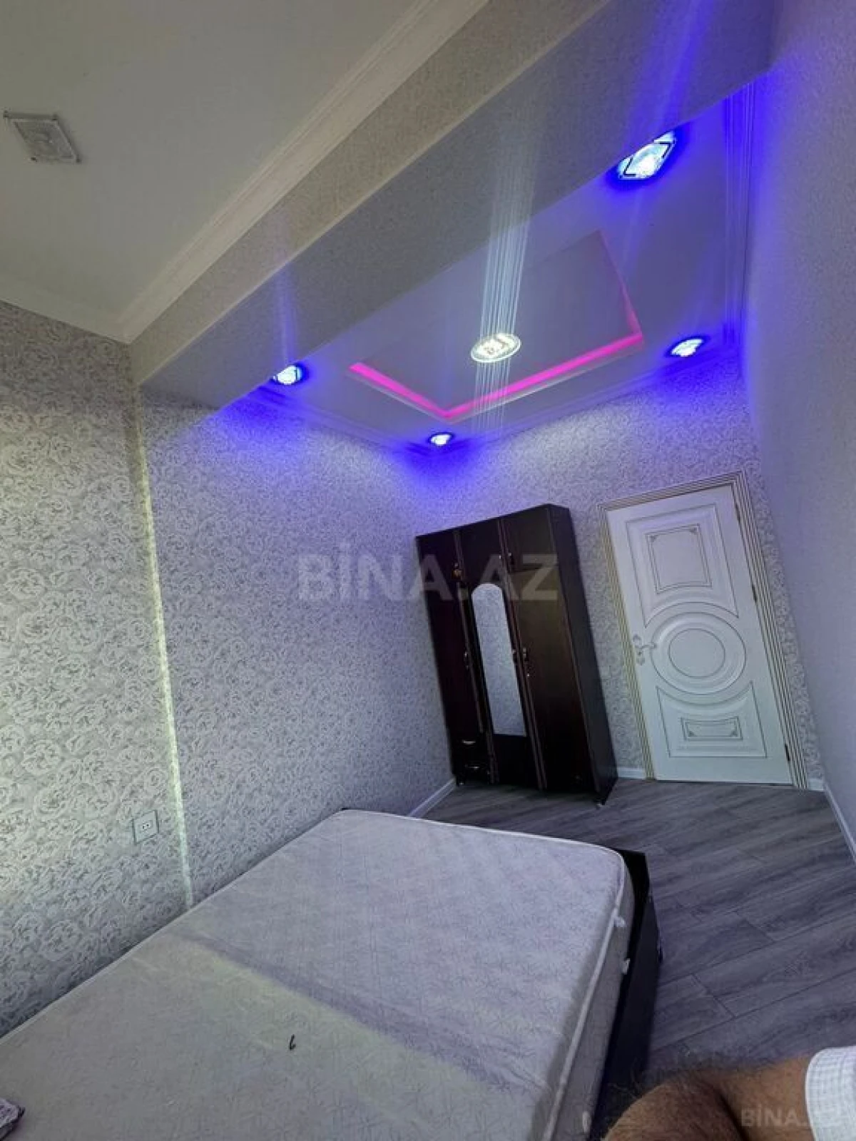 Satılır 2 otaqlı mənzil 52 m²