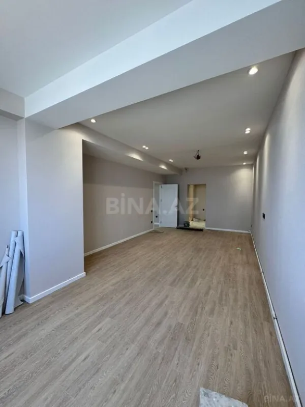 Satılır 3 otaqlı mənzil 115 m²