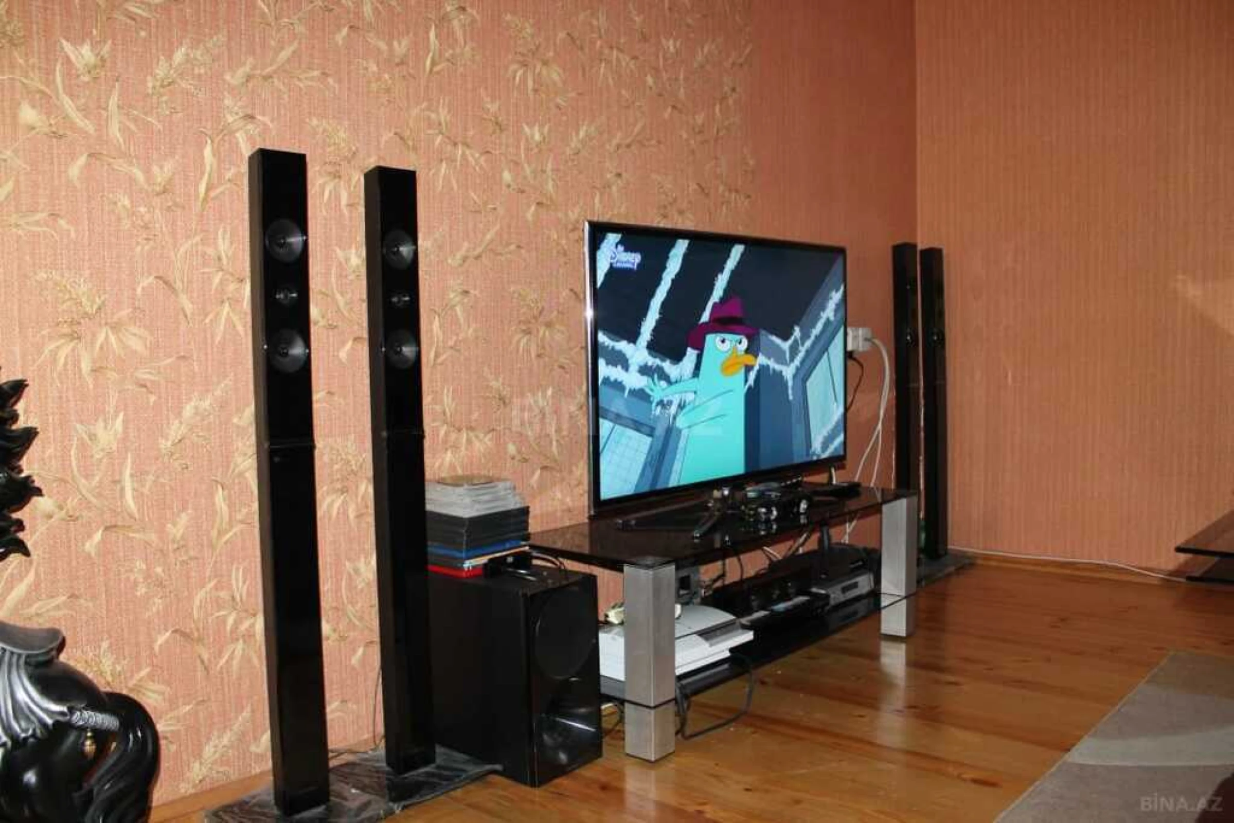 Satılır 7 otaqlı həyət evi 330 m²