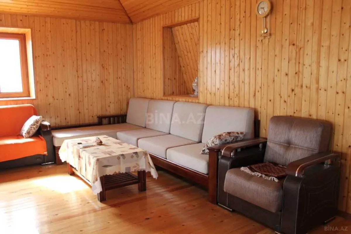 Satılır 7 otaqlı həyət evi 330 m²