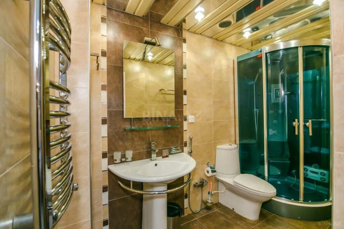 Kirayə verilir 6 otaqlı mənzil 350 m²