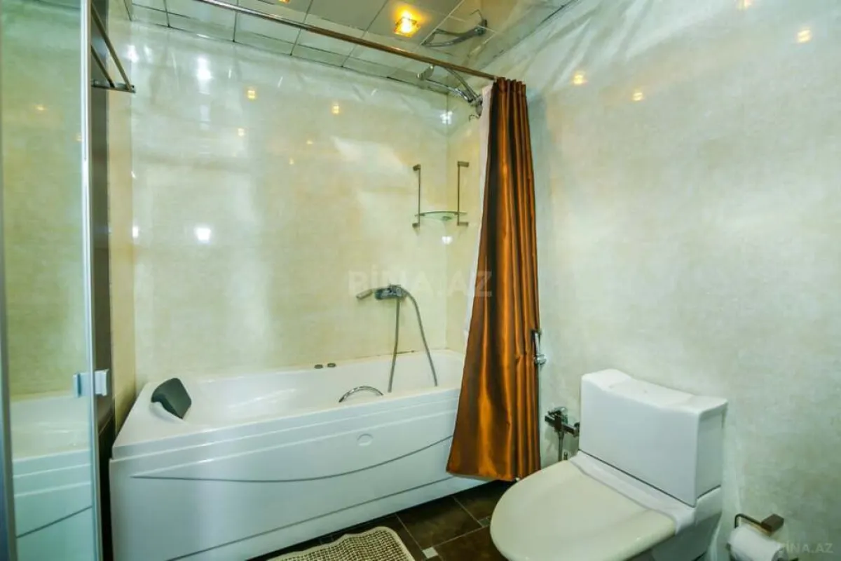 Kirayə verilir 6 otaqlı mənzil 350 m²