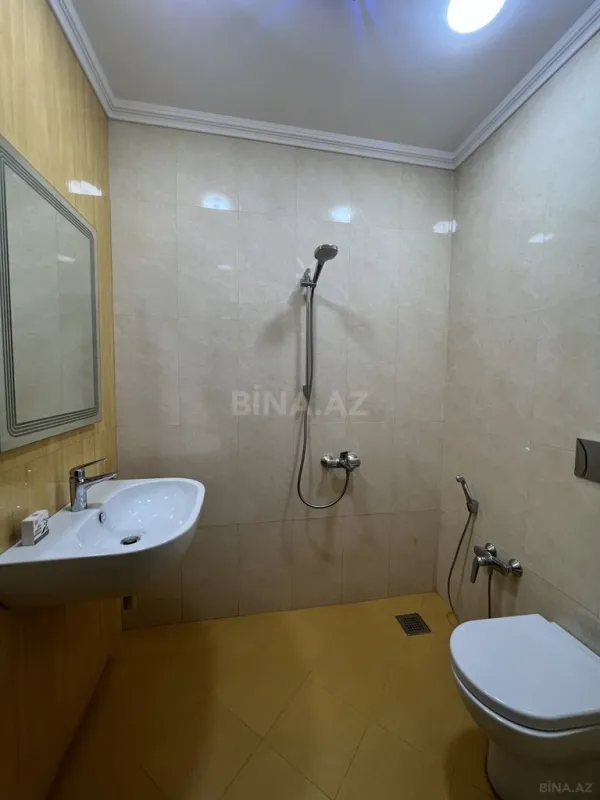 Kirayə verilir 5 otaqlı həyət evi 400 m²