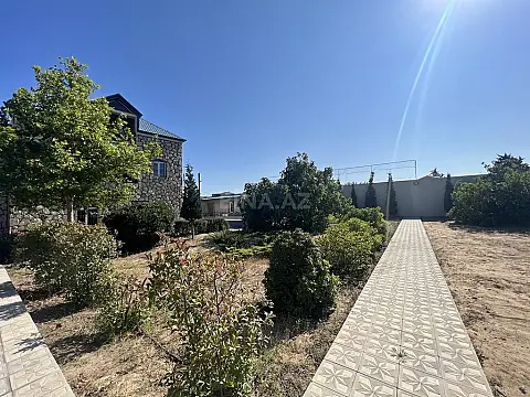 Kirayə verilir 5 otaqlı həyət evi 400 m²