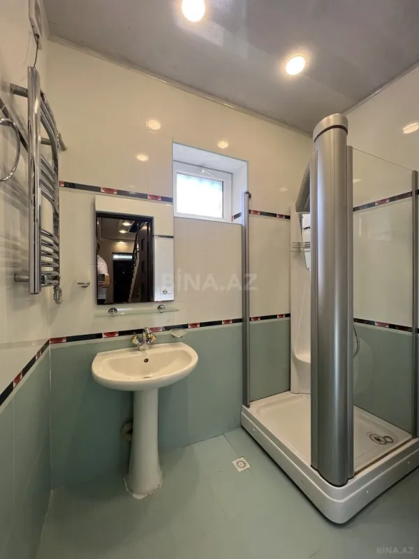Kirayə verilir 5 otaqlı həyət evi 400 m²