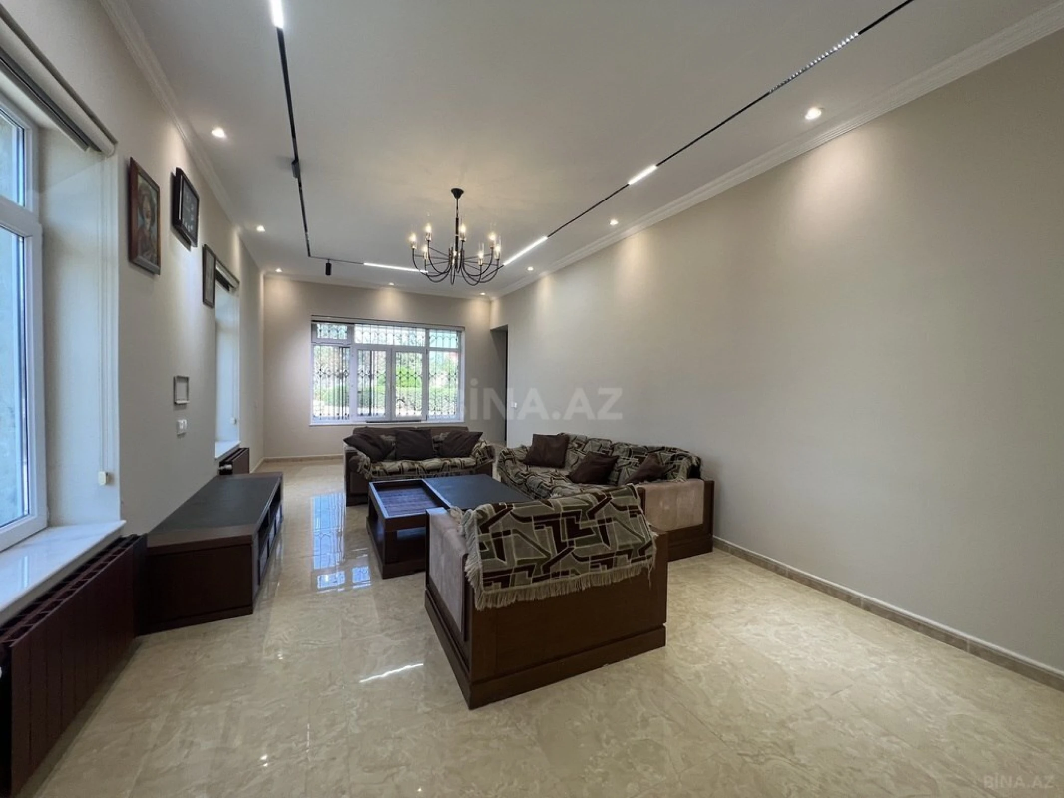 Kirayə verilir 5 otaqlı həyət evi 400 m²