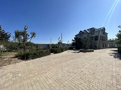 Kirayə verilir 5 otaqlı həyət evi 400 m²