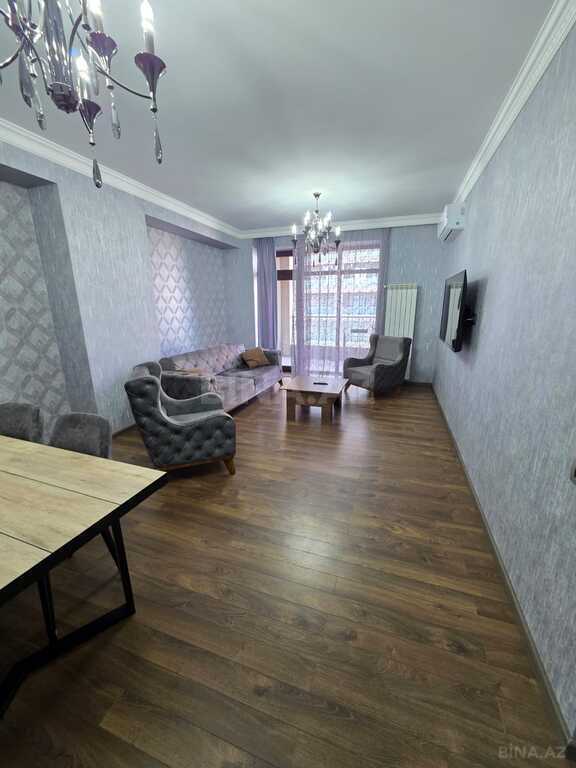 Kirayə verilir 4 otaqlı mənzil 185 m² — Bakı 4 otaq 185.00 m²