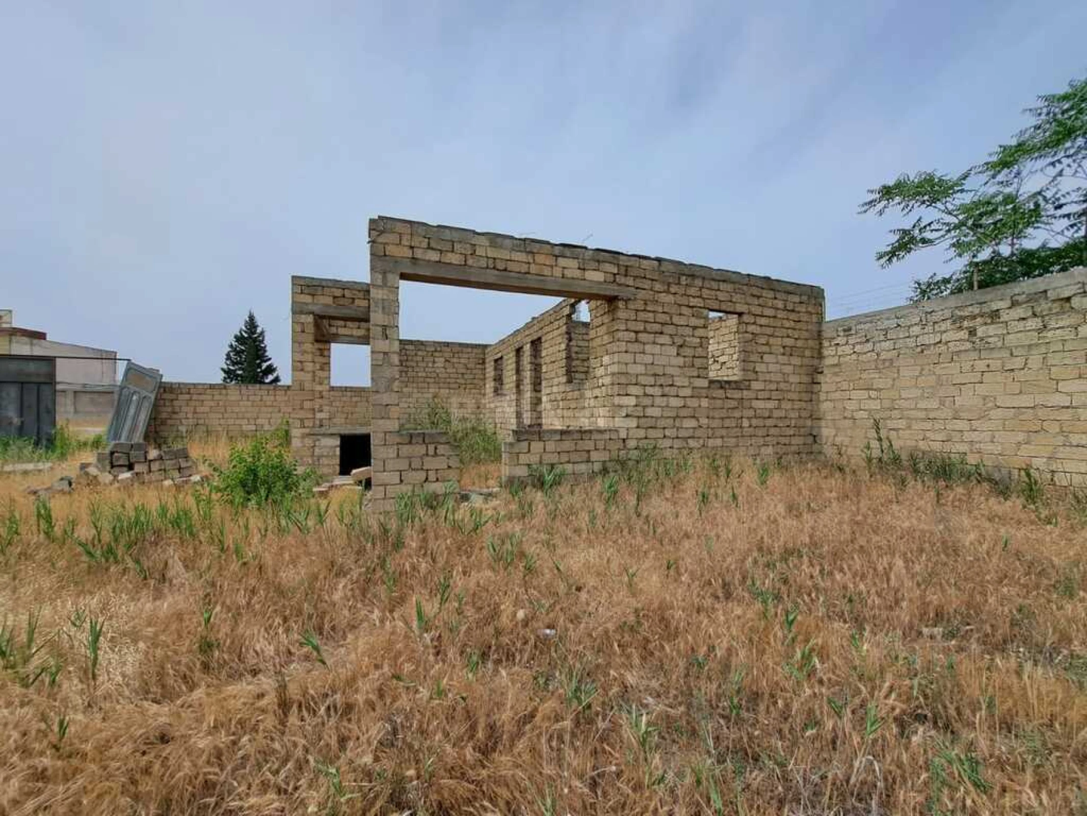 Satılır torpaq sahəsi 30 m²