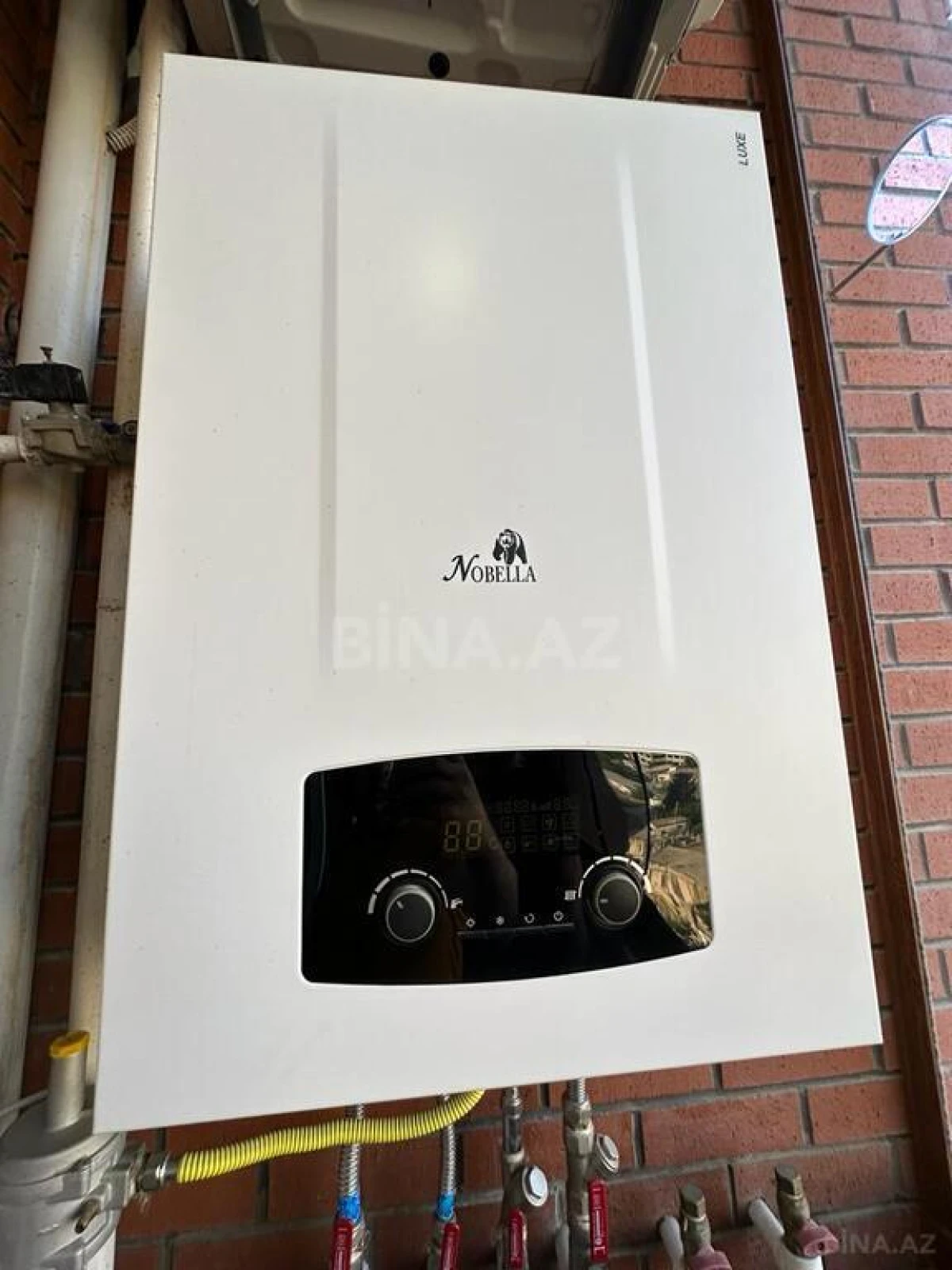 Satılır 4 otaqlı mənzil 205 m²