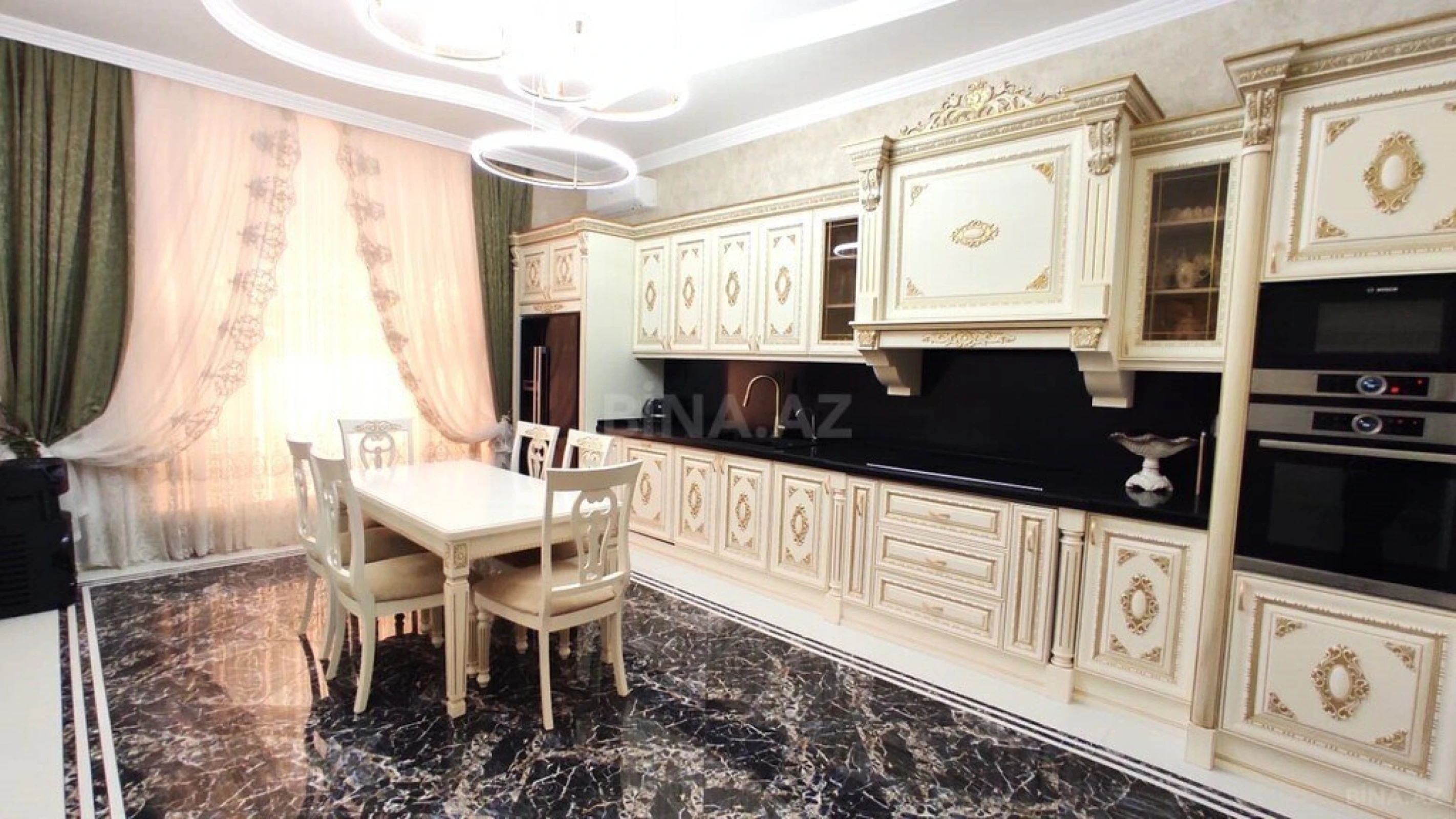 Satılır 6 otaqlı həyət evi 500 m²