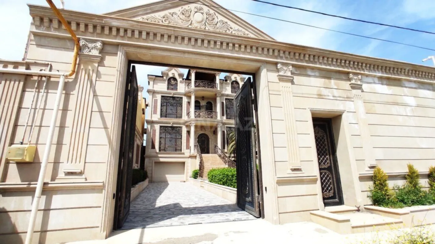 Satılır 6 otaqlı həyət evi 500 m²