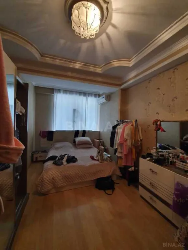 Satılır 2 otaqlı mənzil 85 m²