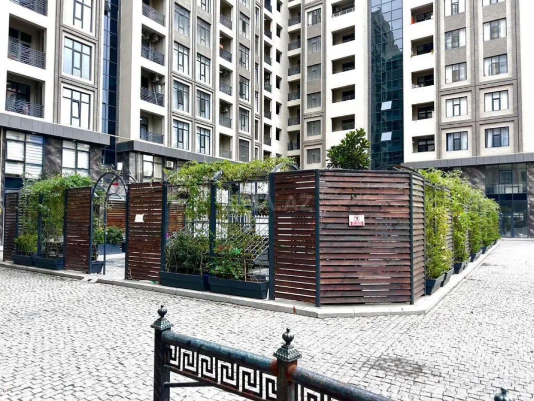 Satılır 3 otaqlı mənzil 120 m²