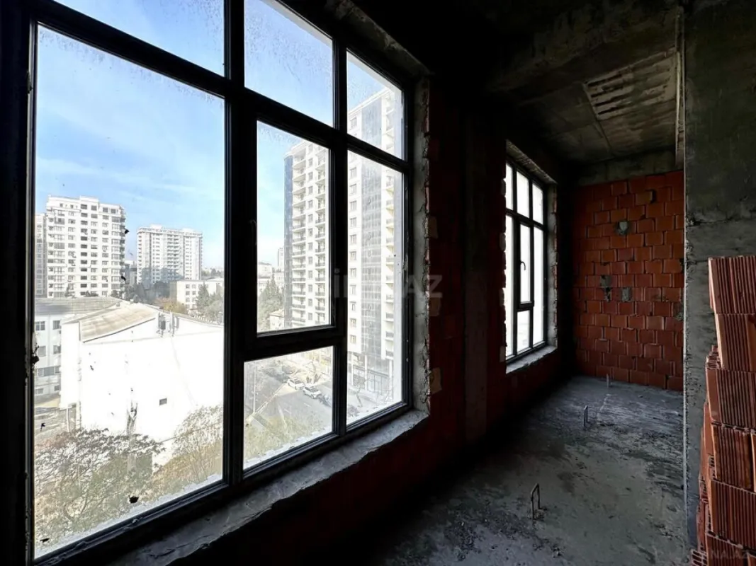 Satılır 3 otaqlı mənzil 120 m²