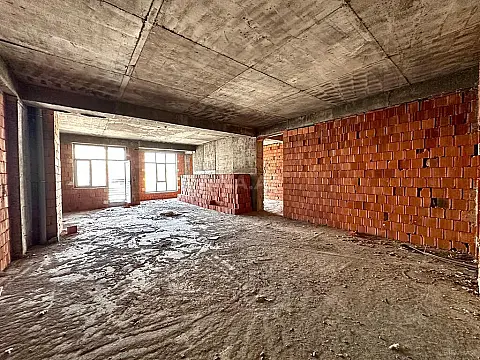 Satılır 3 otaqlı mənzil 120 m²