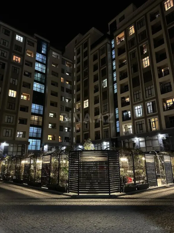 Satılır 3 otaqlı mənzil 120 m²