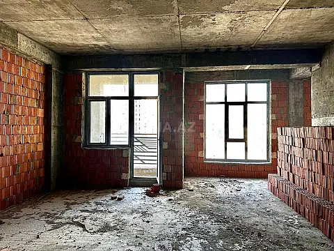 Satılır 3 otaqlı mənzil 120 m²