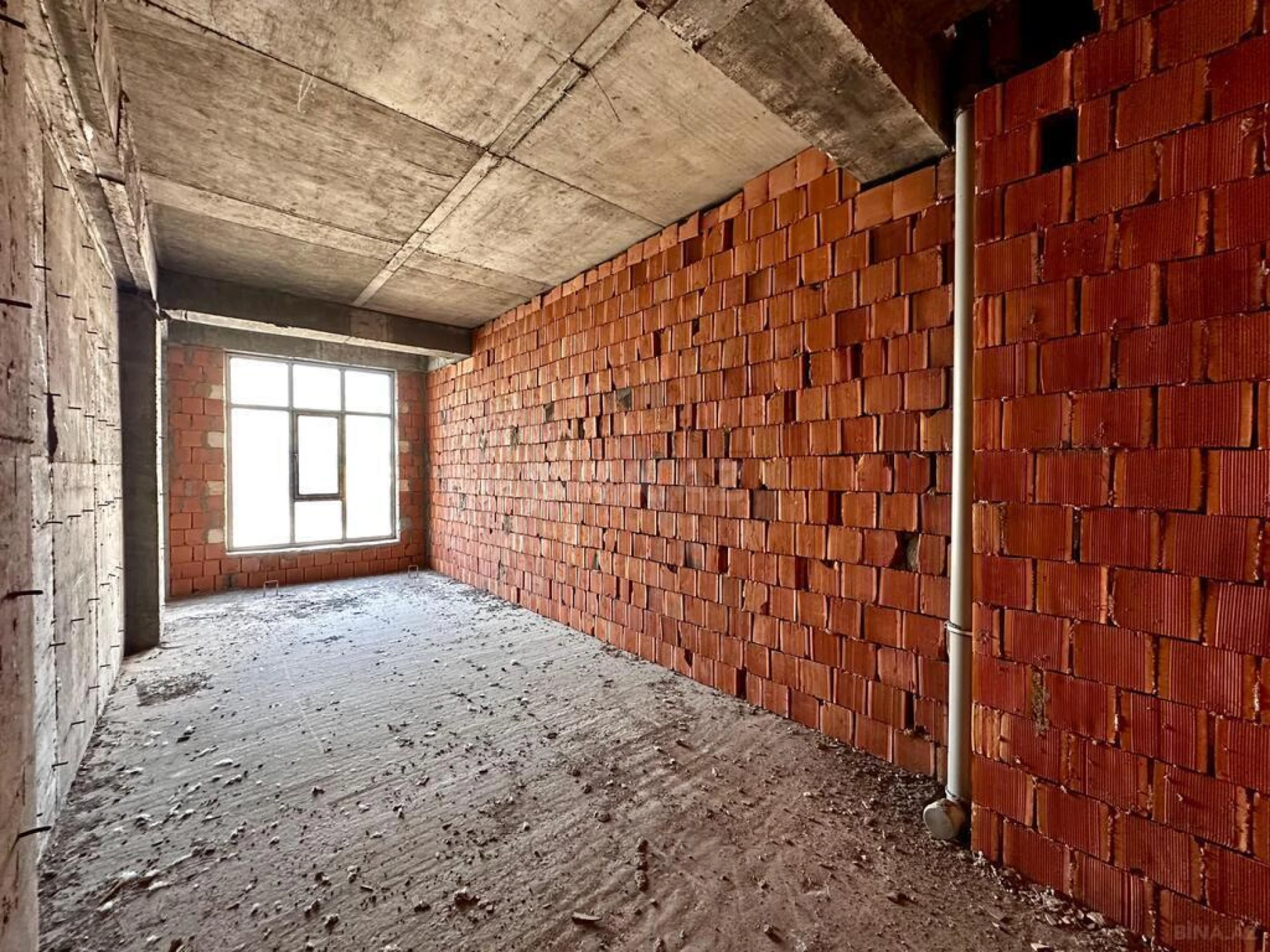 Satılır 3 otaqlı mənzil 120 m²