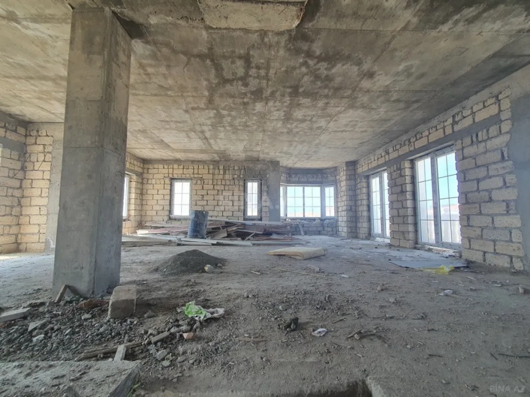 Satılır 6 otaqlı həyət evi 330 m²