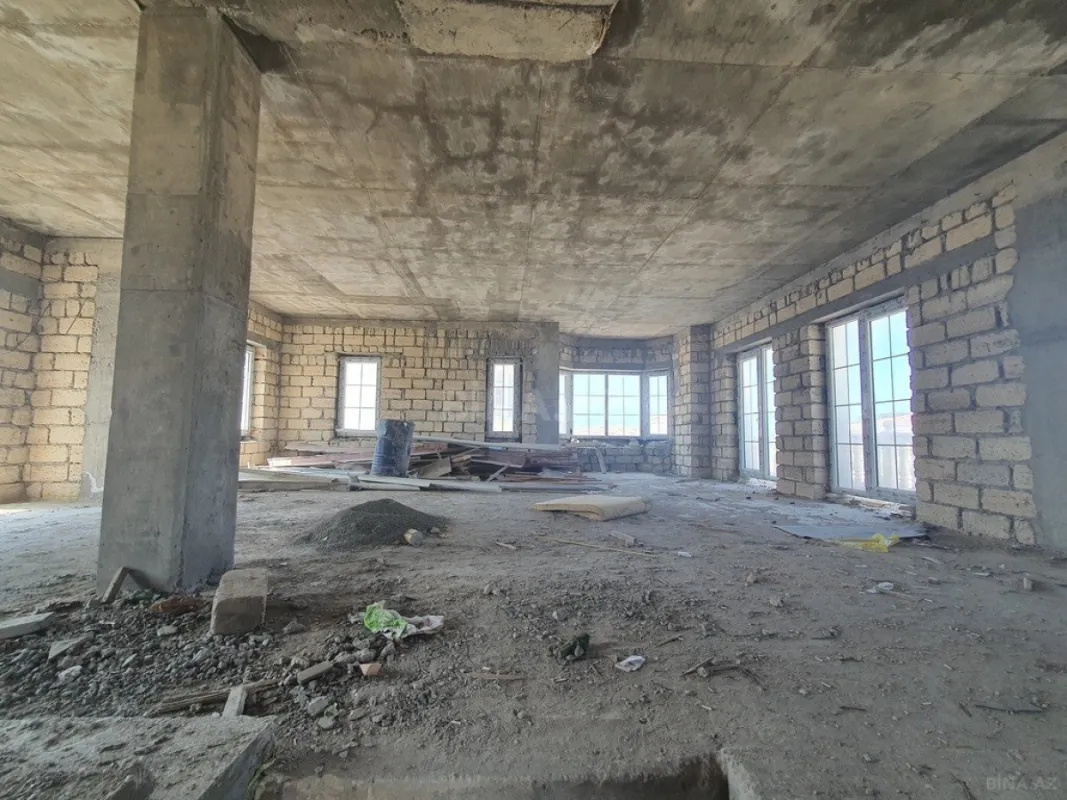 Satılır 6 otaqlı həyət evi 330 m²