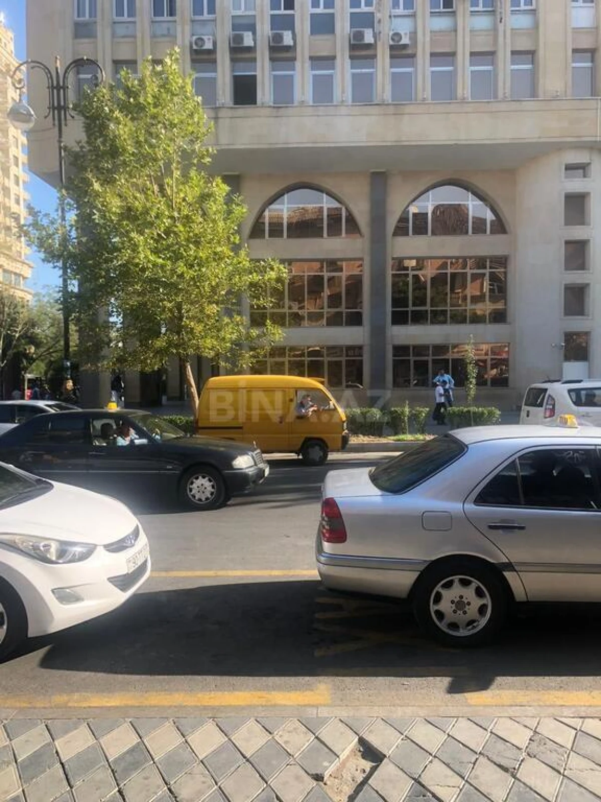 Kirayə verilir obyekt 70 m²