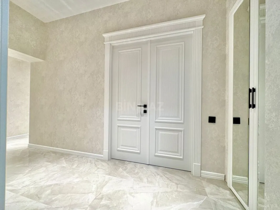 Satılır 3 otaqlı mənzil 120 m²