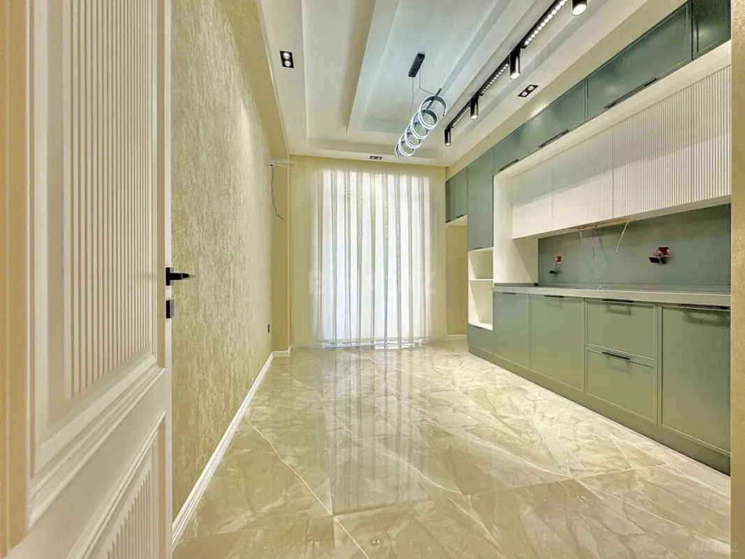 Satılır 3 otaqlı mənzil 120 m²