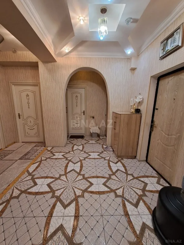 Satılır 3 otaqlı mənzil 100 m²