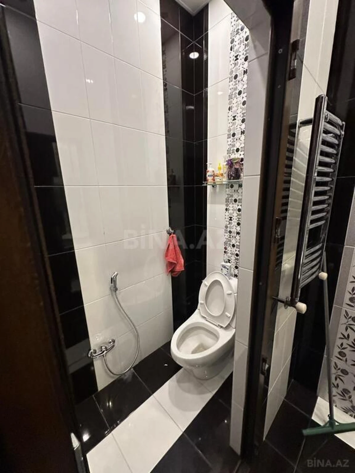Satılır 7 otaqlı həyət evi 400 m²