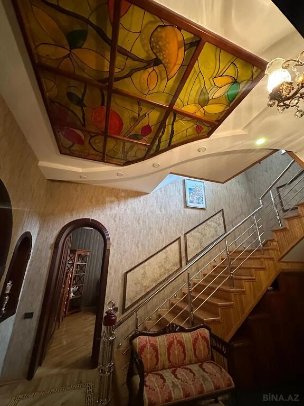 Satılır 7 otaqlı həyət evi 400 m²