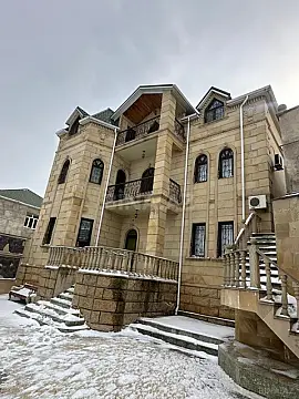 Satılır 7 otaqlı həyət evi 400 m²
