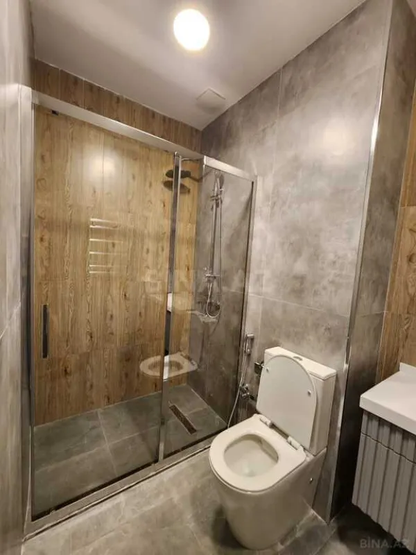 Kirayə verilir 2 otaqlı mənzil 87 m²