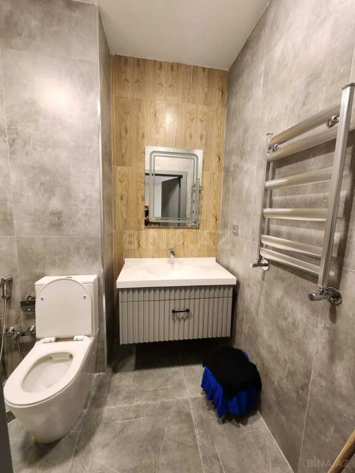 Kirayə verilir 2 otaqlı mənzil 87 m²