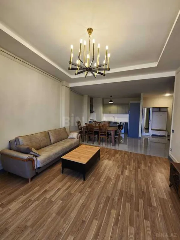 Kirayə verilir 2 otaqlı mənzil 87 m²