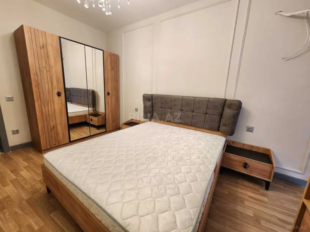 Kirayə verilir 2 otaqlı mənzil 87 m²