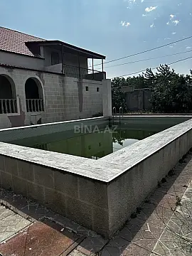 Satılır 4 otaqlı həyət evi 200 m²
