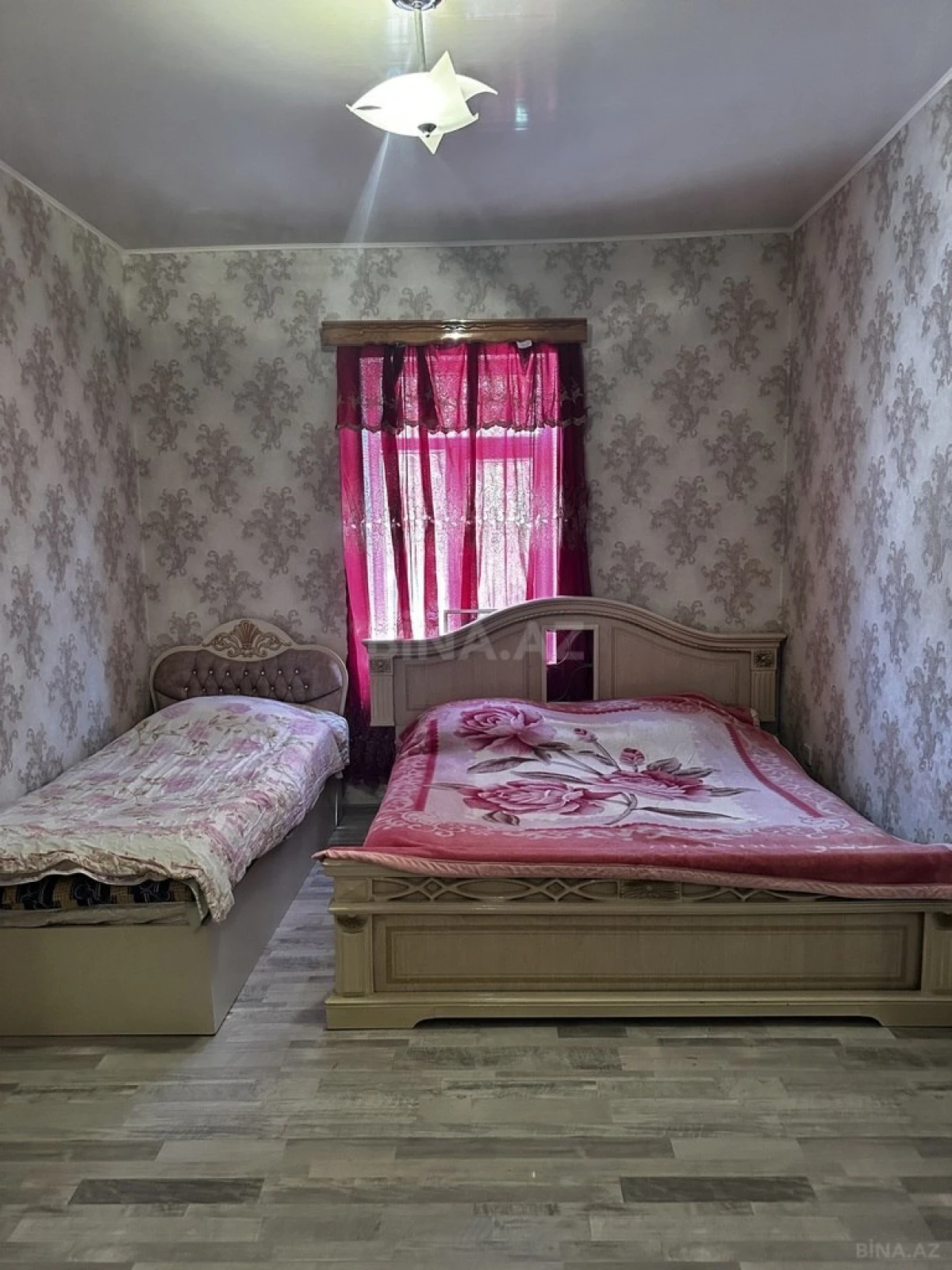 Satılır 4 otaqlı həyət evi 200 m²