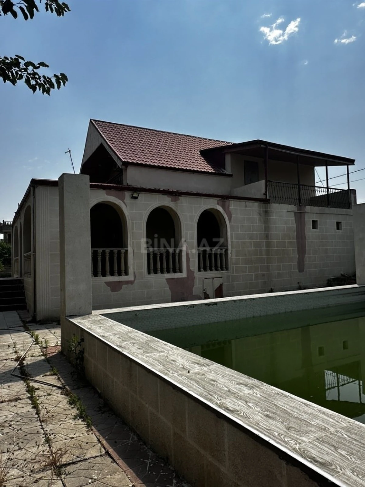 Satılır 4 otaqlı həyət evi 200 m²