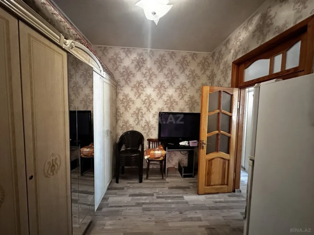 Satılır 4 otaqlı həyət evi 200 m²