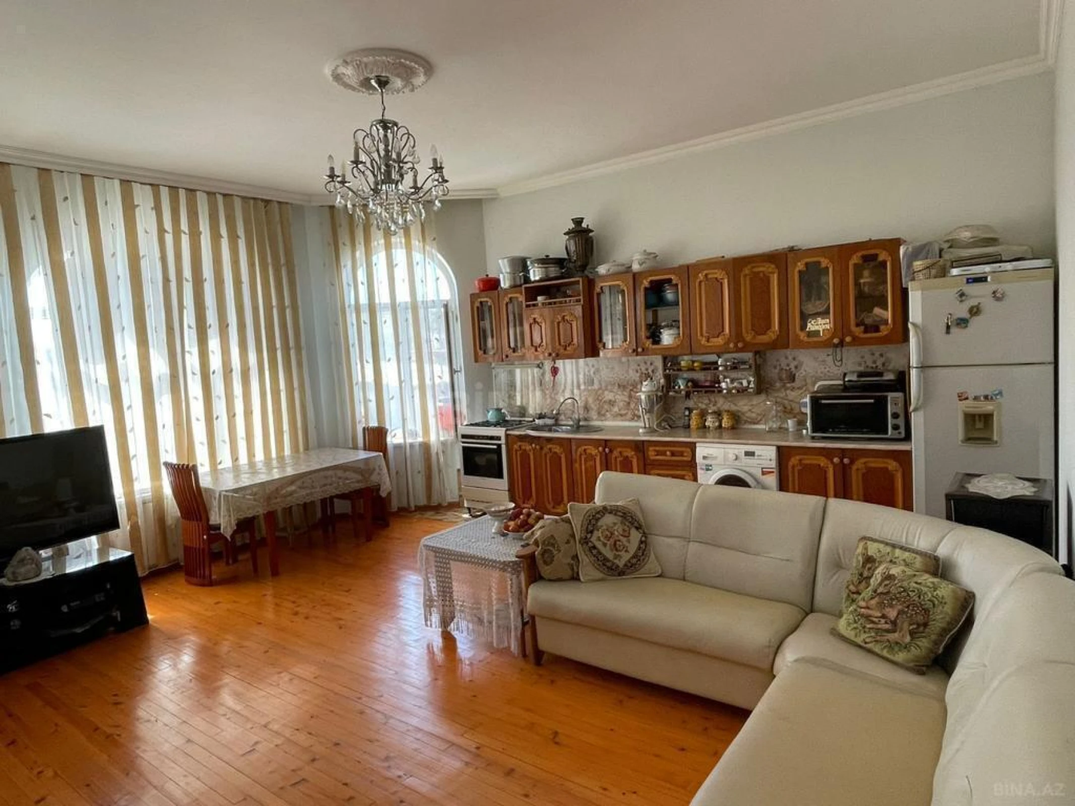 Satılır 7 otaqlı həyət evi 512 m²