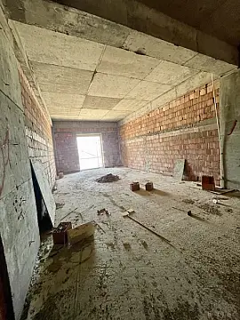 Satılır 1 otaqlı mənzil 56 m²