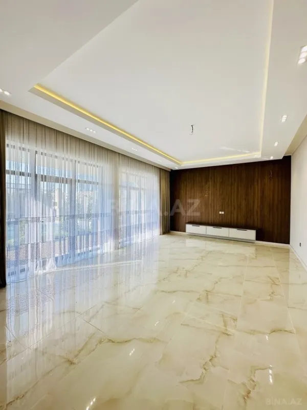 Satılır 4 otaqlı həyət evi 180 m²