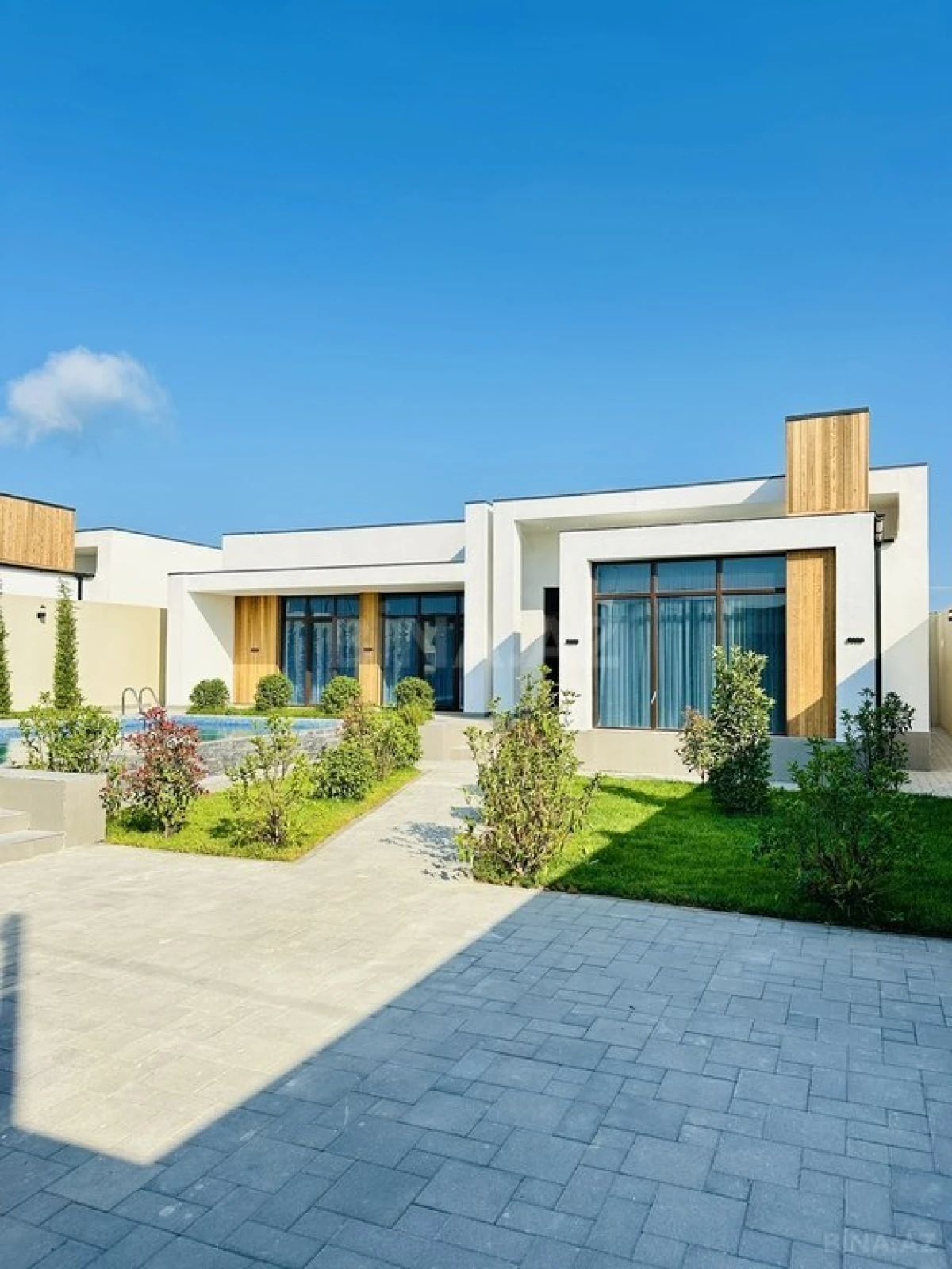 Satılır 4 otaqlı həyət evi 180 m²