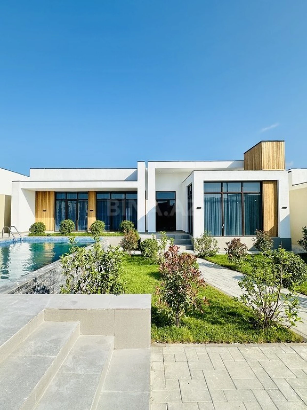 Satılır 4 otaqlı həyət evi 180 m²