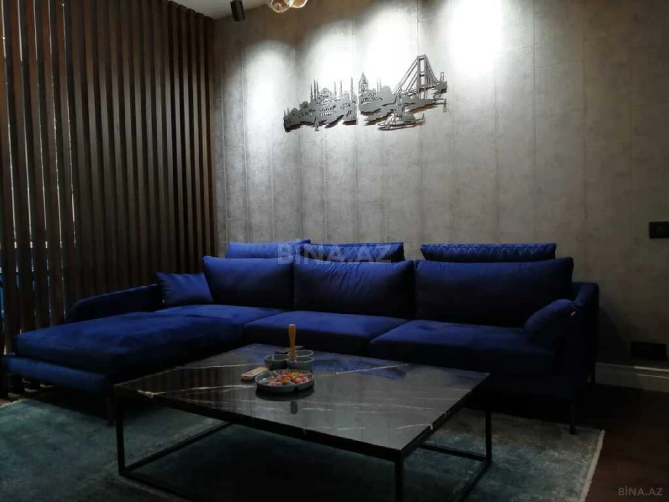 Kirayə verilir 2 otaqlı mənzil 70 m²