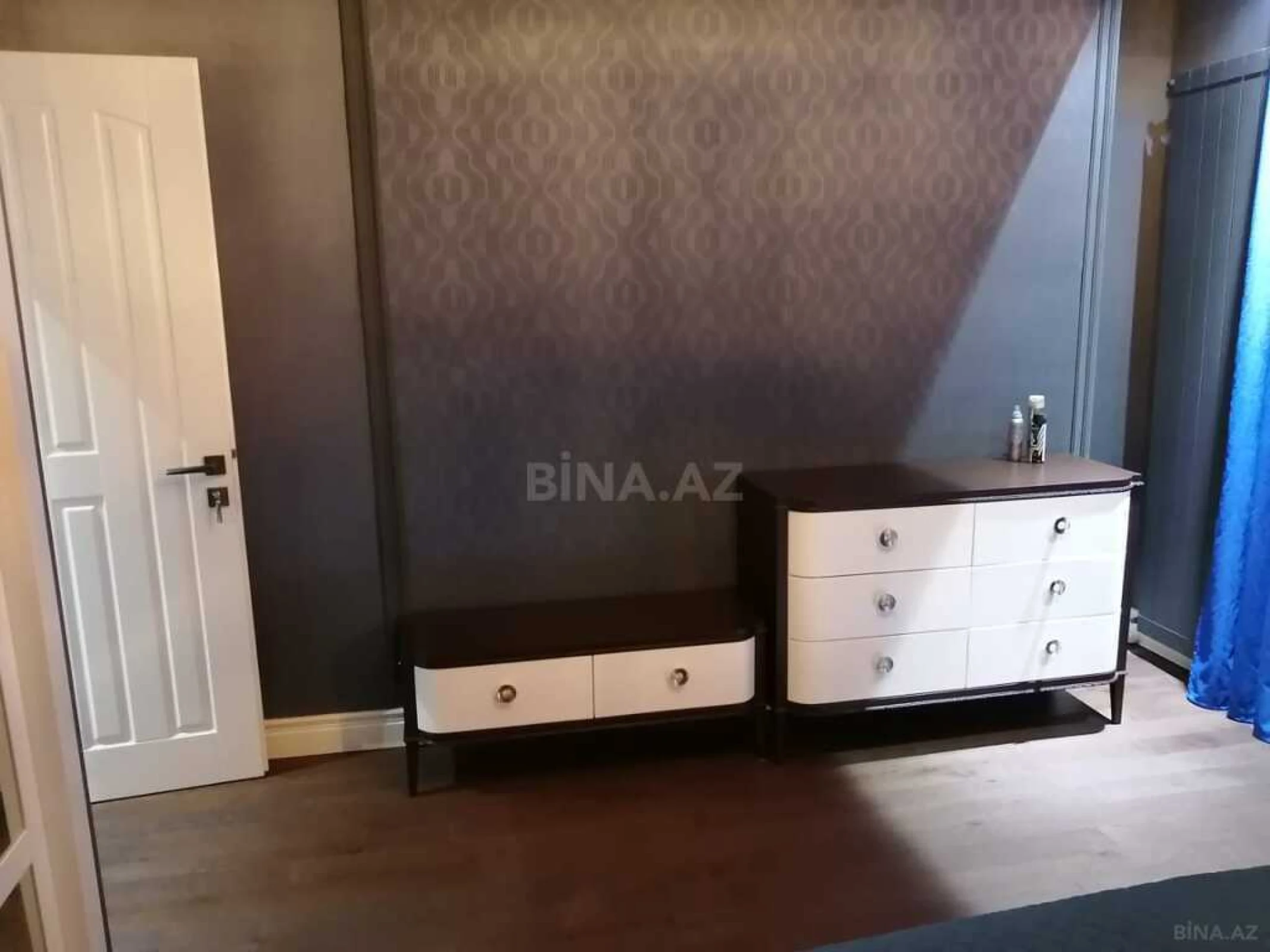 Kirayə verilir 2 otaqlı mənzil 70 m²