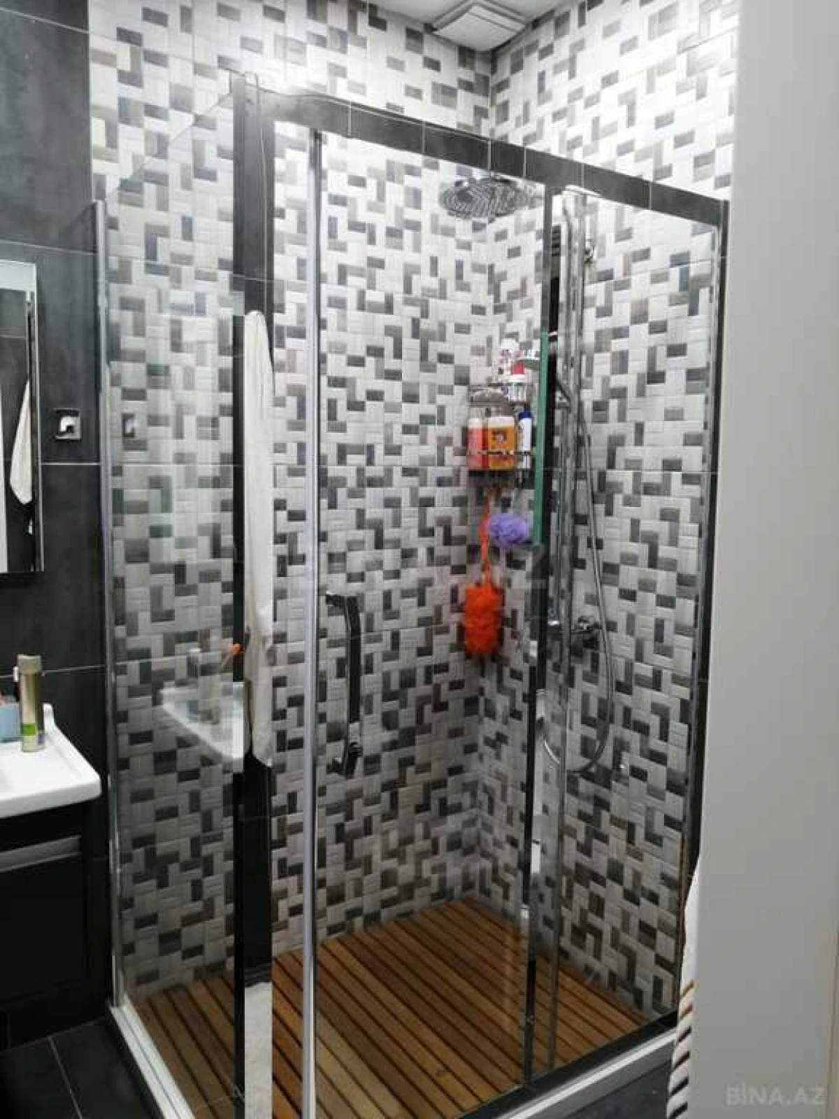 Kirayə verilir 2 otaqlı mənzil 70 m²