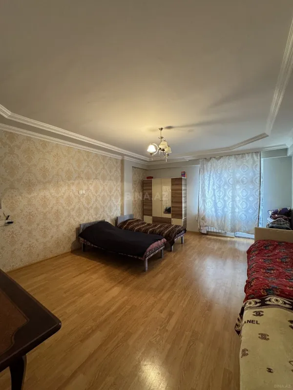 Kirayə verilir 2 otaqlı mənzil 68 m²